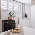 Nerja - 1 Bedroom And Terrace In Sant Gervasi